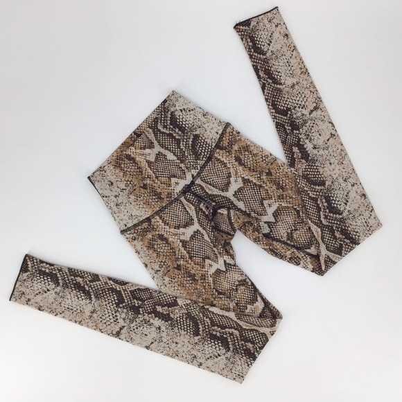 True Religion NWOT High Waisted Python Leggings XS - Picture 1 of 13